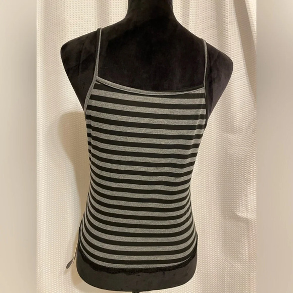 Romwe Black & Gray Lace Trimmed Tank Top Size 8/10 NWT - Picture 5 of 9
